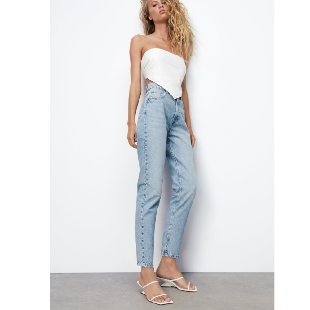 ZARA MOM FIT JEANS